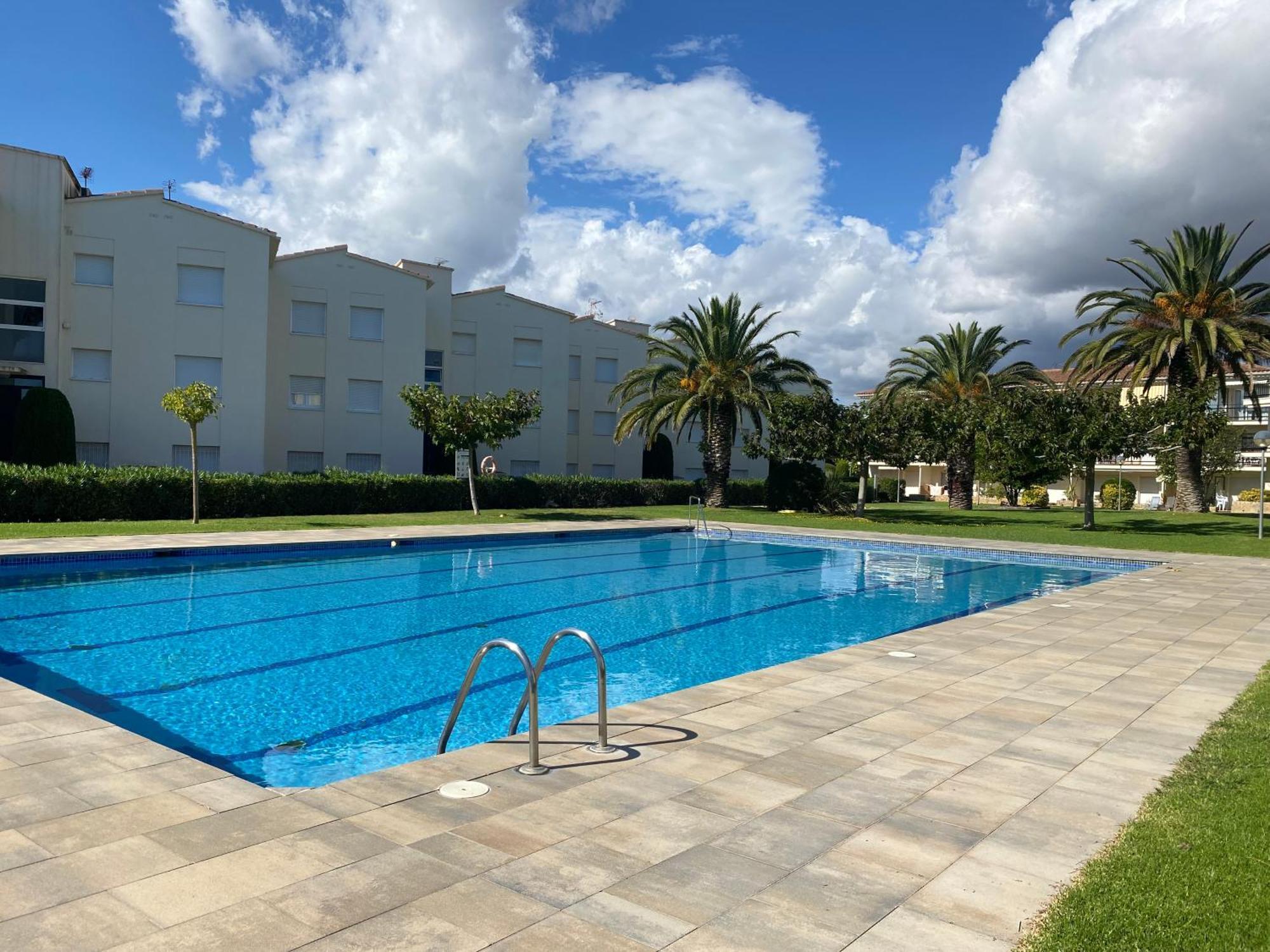 カレリャ・デ・パラフルジェリApartament Amb Piscina I Aparcament - Baixos Amb Jardinetアパートメント エクステリア 写真