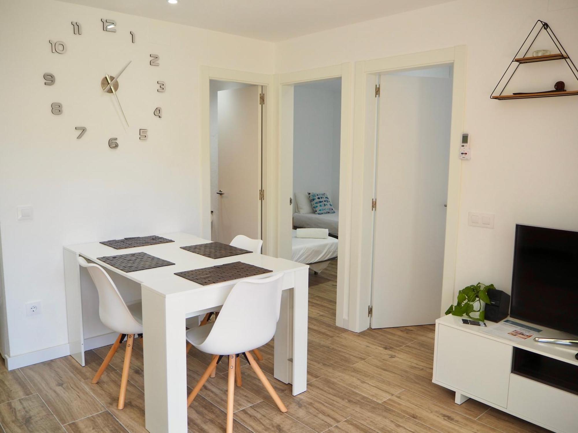 Apartament Amb Piscina I Aparcament - Baixos Amb Jardinet カレリャ・デ・パラフルジェリ エクステリア 写真